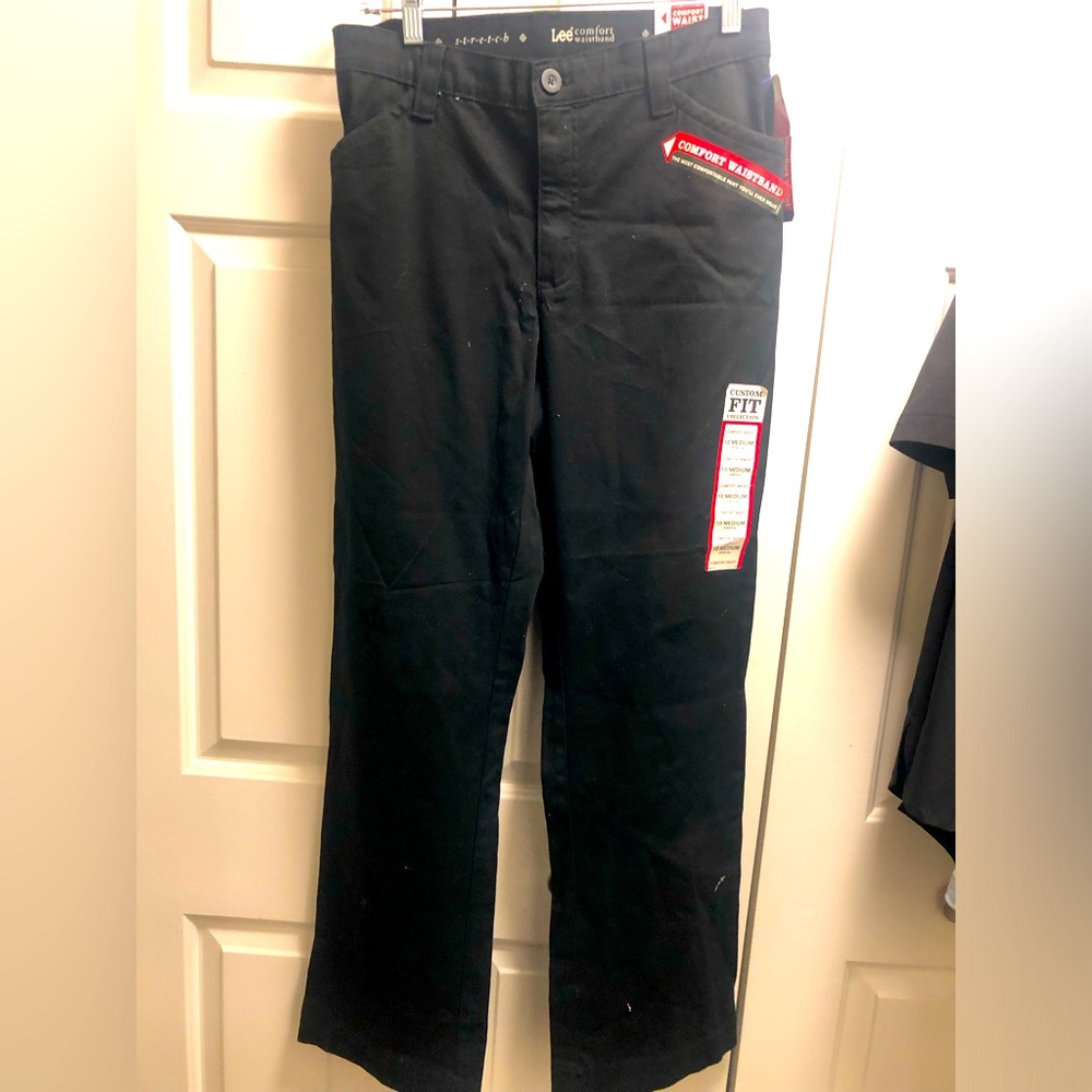 lee Comfort Fit waist straight leg black pants Size 10 Medium(New)